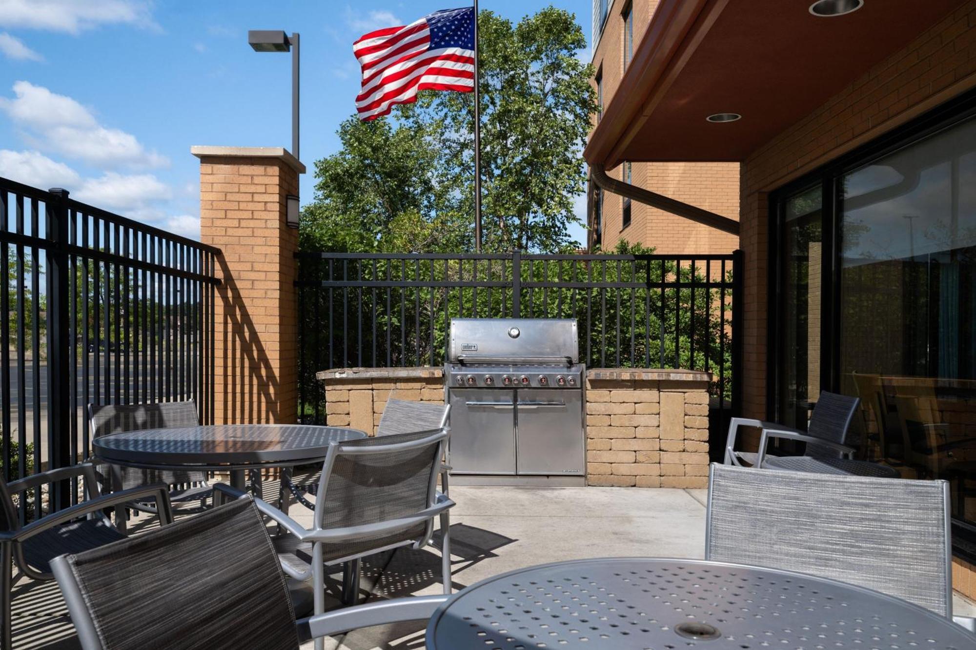 Towneplace Suites Ann Arbor Exterior foto
